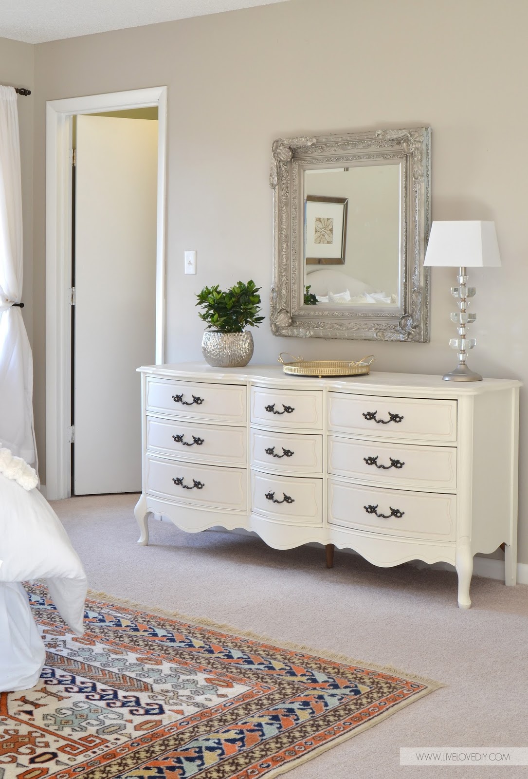 10 Secrets for Buying The Best Furniture on Craigslist LiveLoveDIY